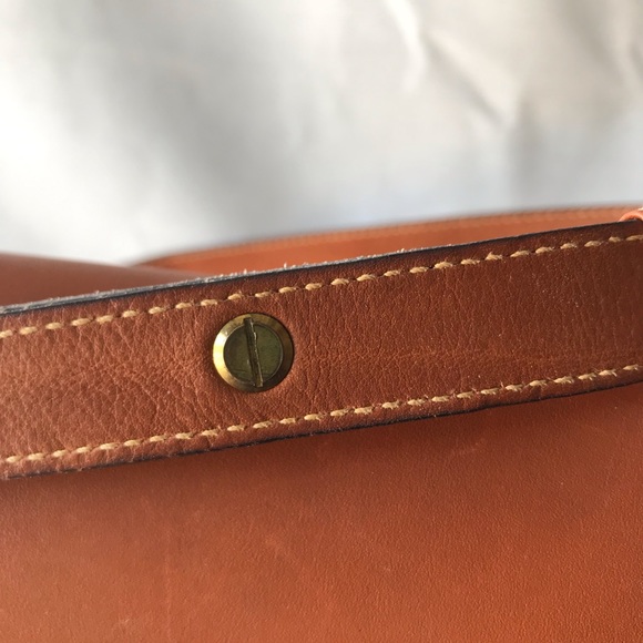 Authentic Bally Leather Shoulder Bag - Picture 9 of 10